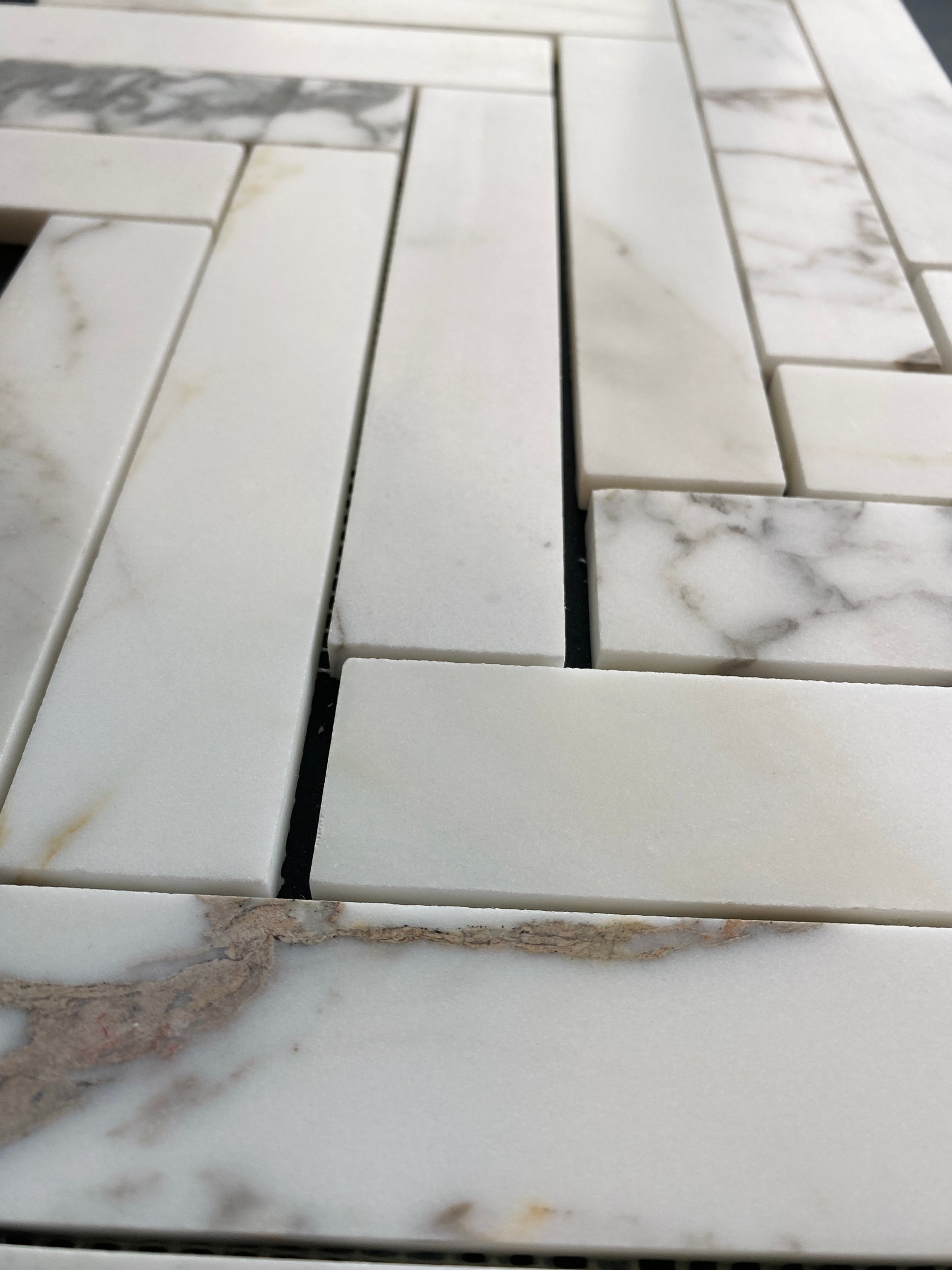 Italian Calacatta 1.5x8 Herringbone Marble Moisaics